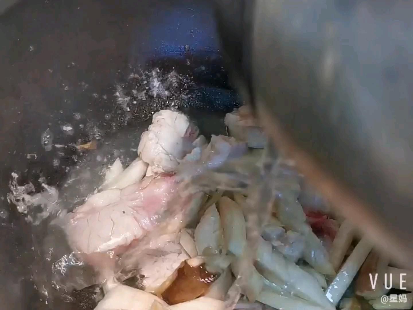 酸菜魚的做法-酸辣味燒菜譜