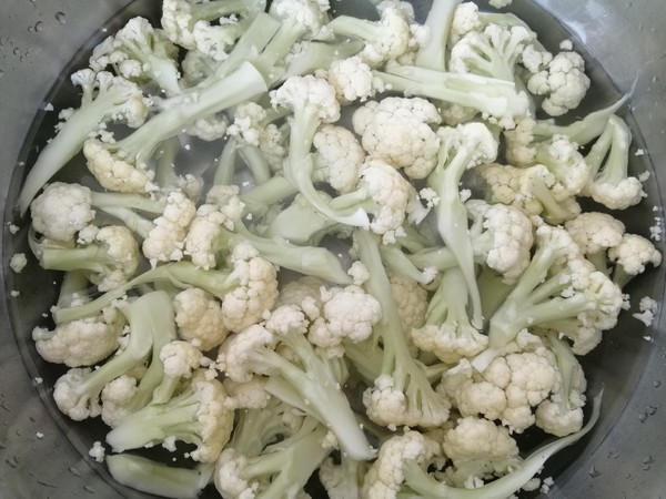 菜花木耳炒臘肉的做法-家常味炒菜譜