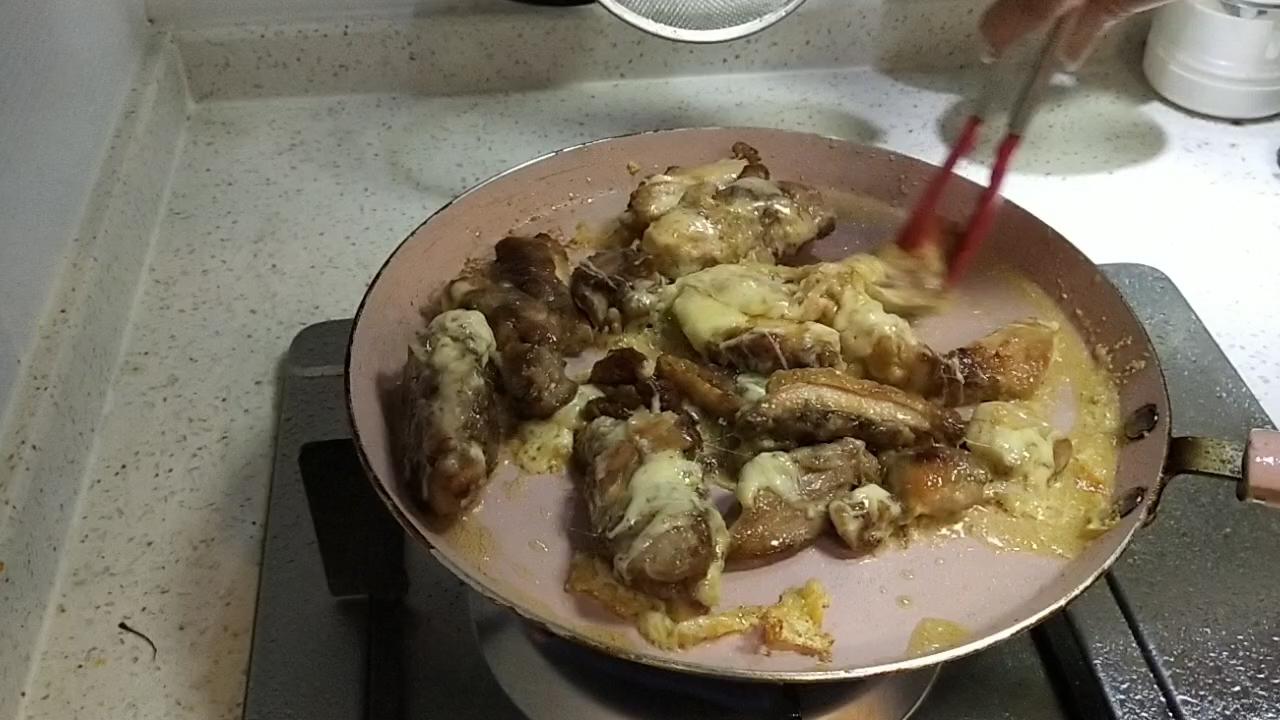 網(wǎng)紅芝士脆皮雞的做法-咸鮮味煎菜譜