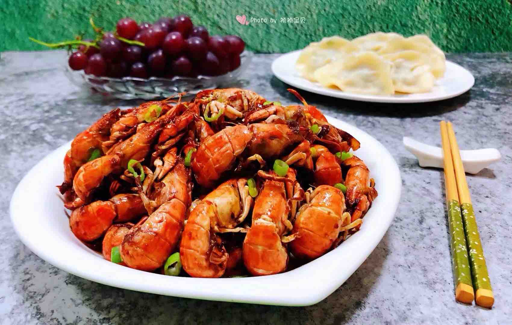 辣爆螻蛄蝦的做法-香辣味炒菜譜