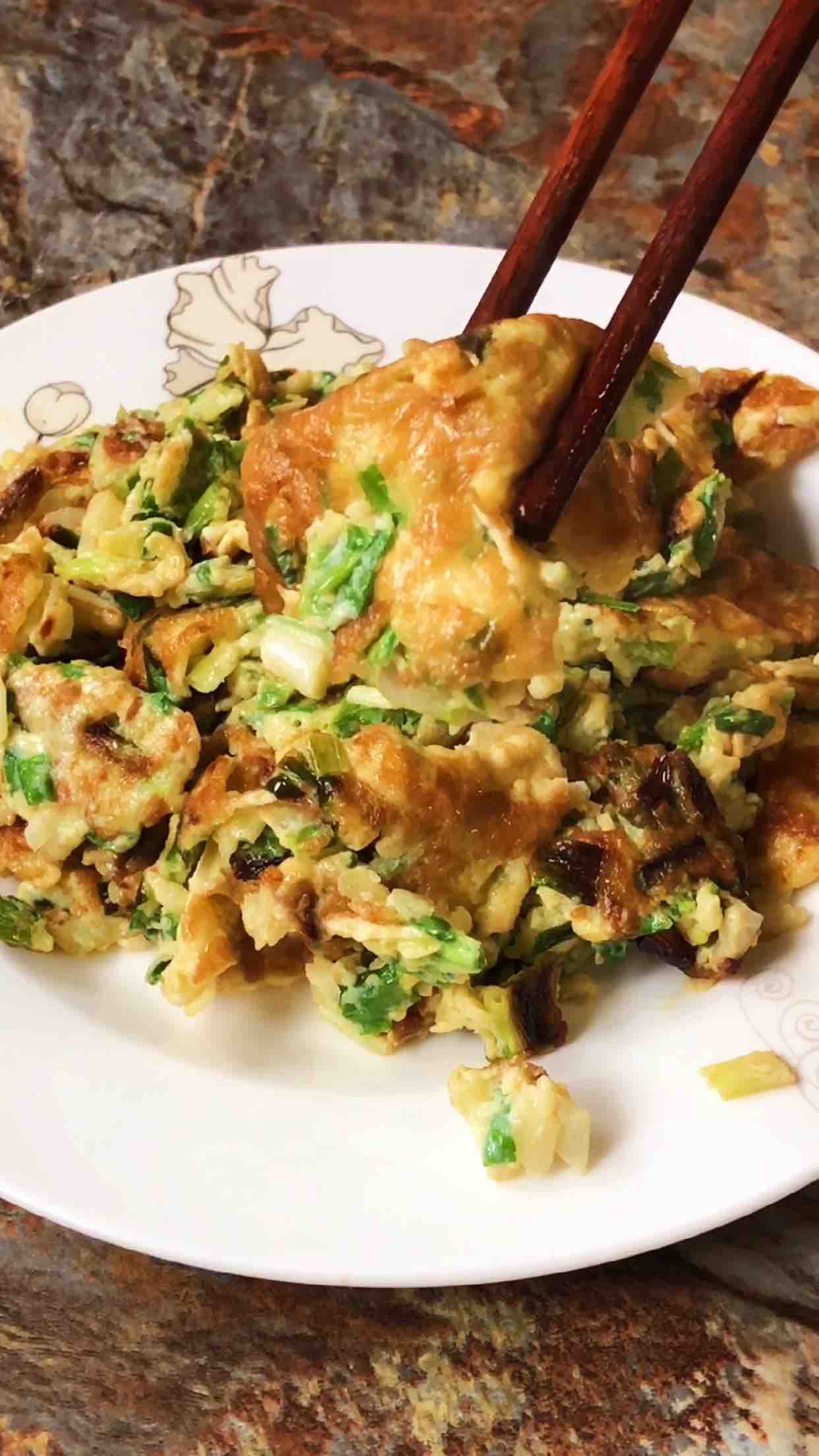 小蔥炒雞蛋的做法-蒜香味炒菜譜