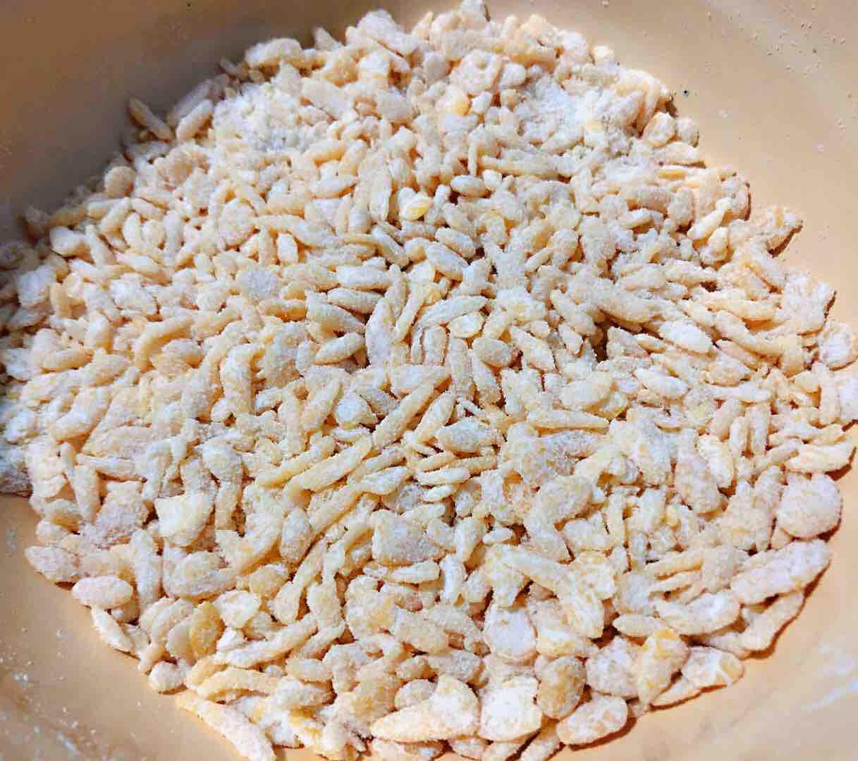 西紅柿香菇芹菜葉豬肉疙瘩湯的做法-家常味煮菜譜