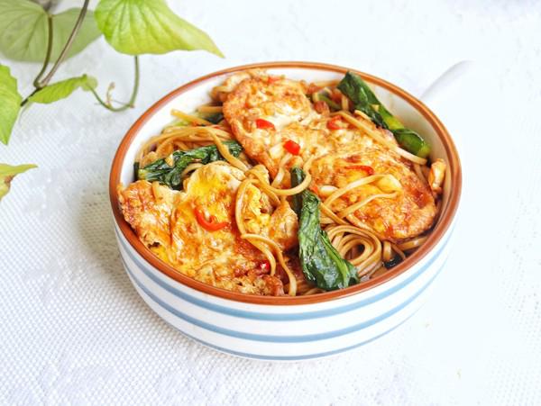 荷包蛋燜面的做法-家常味煮菜譜