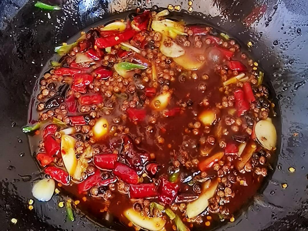 3斤蝦尾炒1大盤，麻辣鮮香下酒又下飯的做法-香辣味炒菜譜