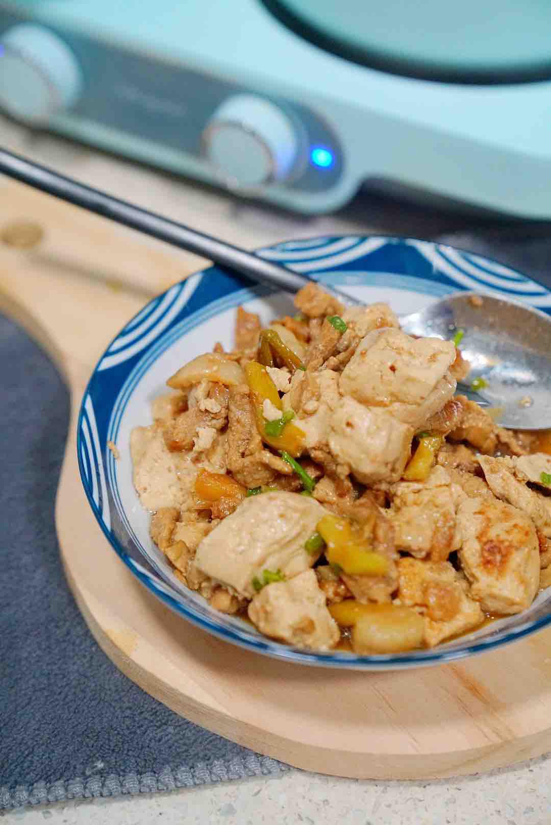 豆腐燉肉的做法-家常味燉菜譜