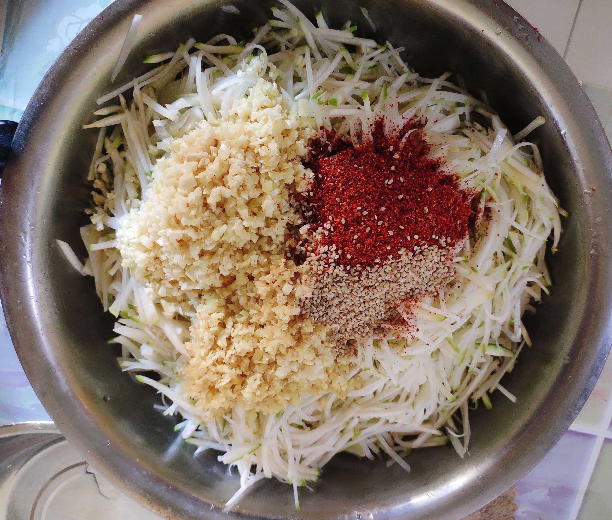 涼拌芥菜絲的做法-香辣味拌菜譜