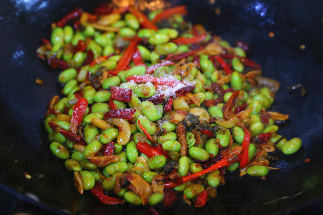 香辣毛豆米炒小魚(yú)干的做法-家常味炒菜譜