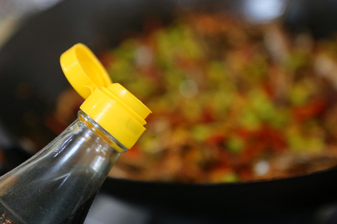 香辣毛豆米炒小魚(yú)干的做法-家常味炒菜譜