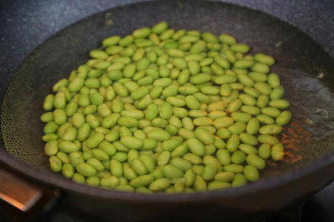 香辣毛豆米炒小魚(yú)干的做法-家常味炒菜譜