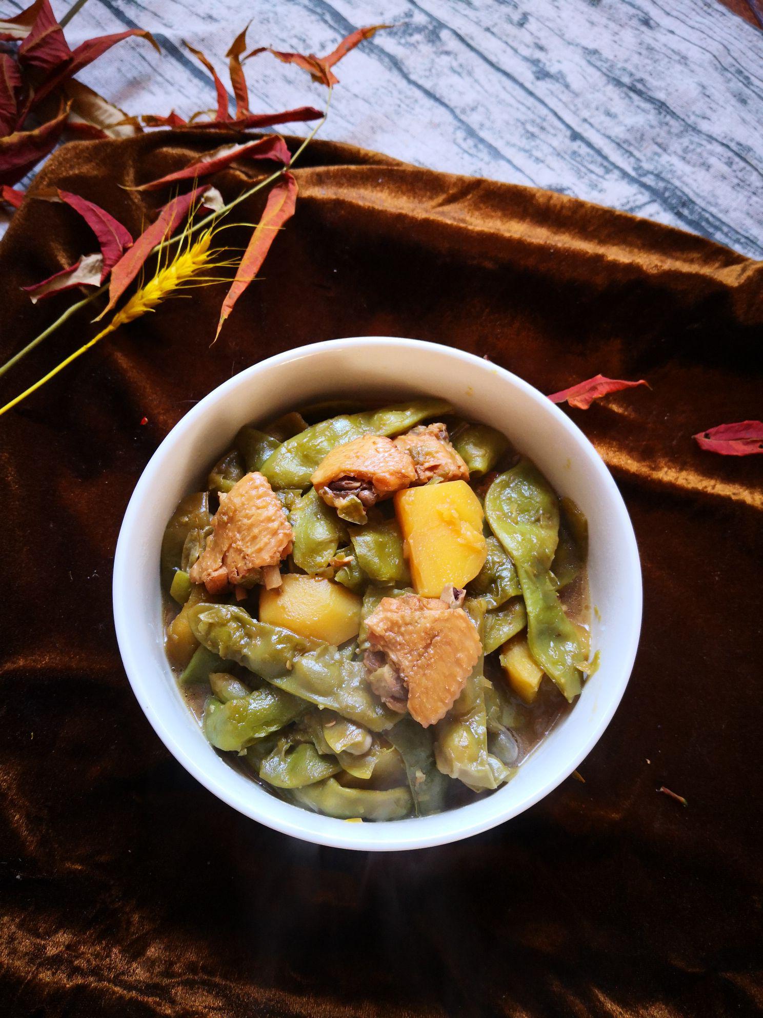 雞翅燉花豆角的做法-家常味燉菜譜