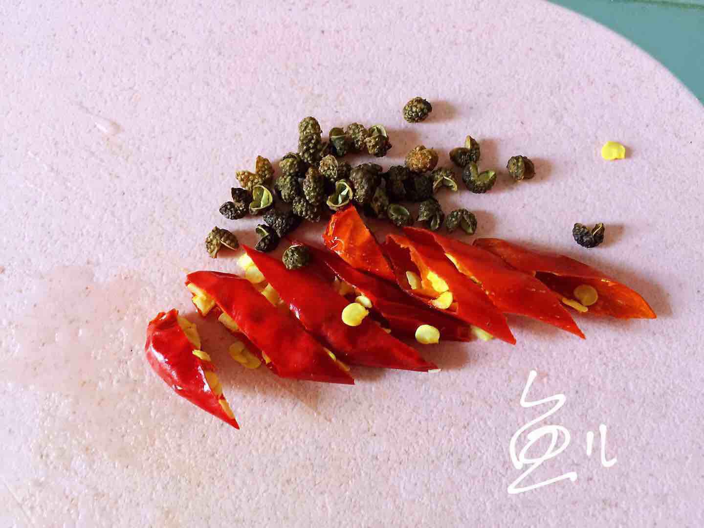 麻辣牛肚的做法-麻辣味炒菜譜