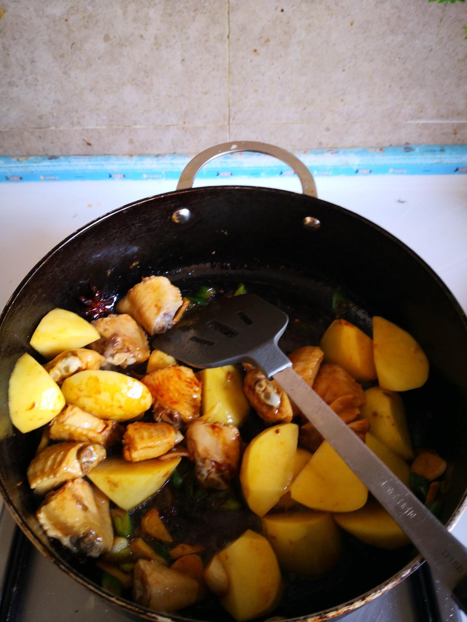 雞翅燉花豆角的做法-家常味燉菜譜