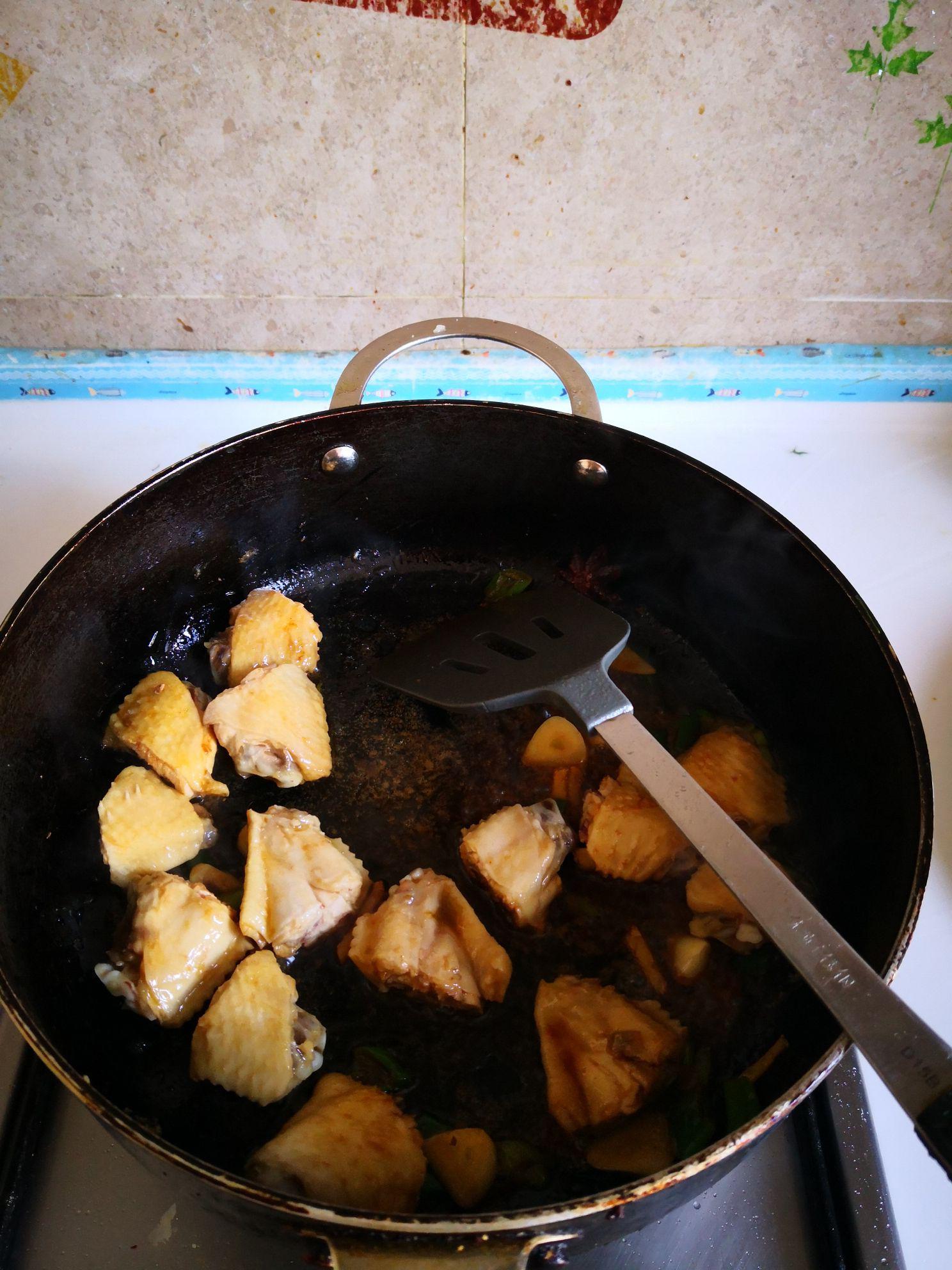 雞翅燉花豆角的做法-家常味燉菜譜