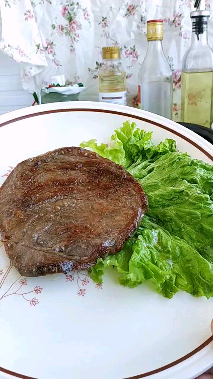 快手好吃的牛排，來了！的做法-家常味煎菜譜