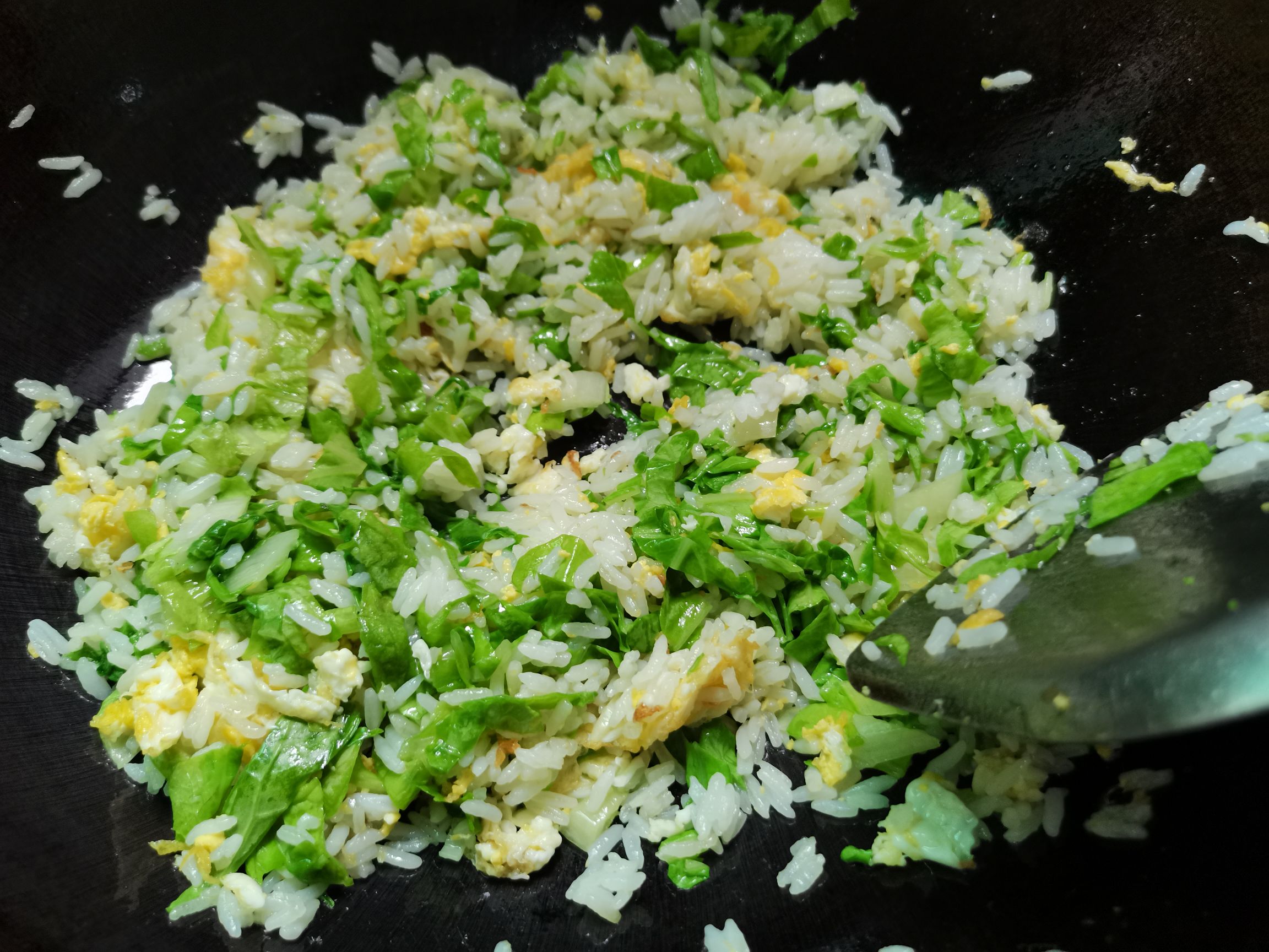 小白菜蛋炒飯的做法-家常味炒菜譜