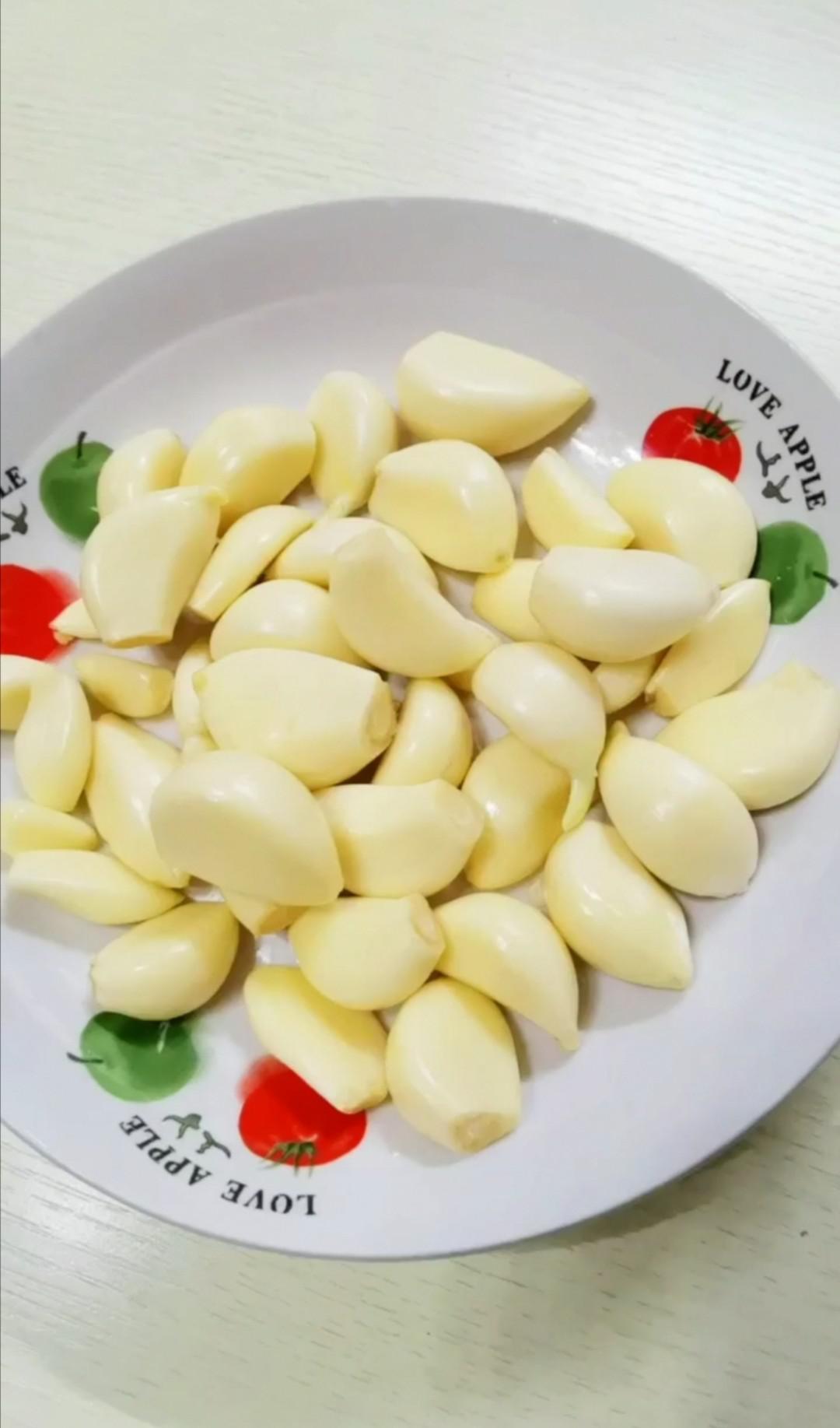 蒜茄子的做法-蒜香味蒸菜譜