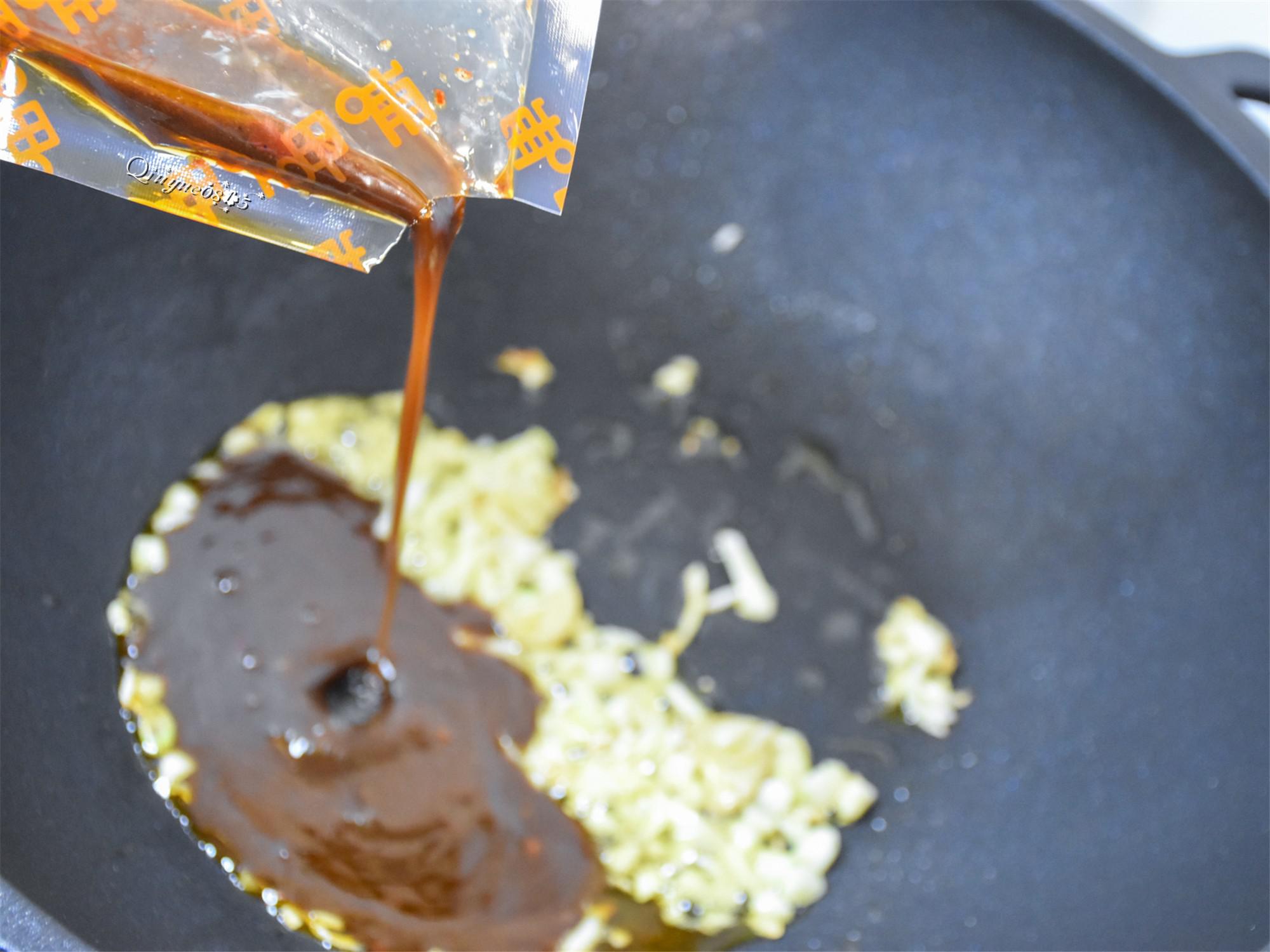 仿香菇土豆的做法-香辣味蒸菜譜