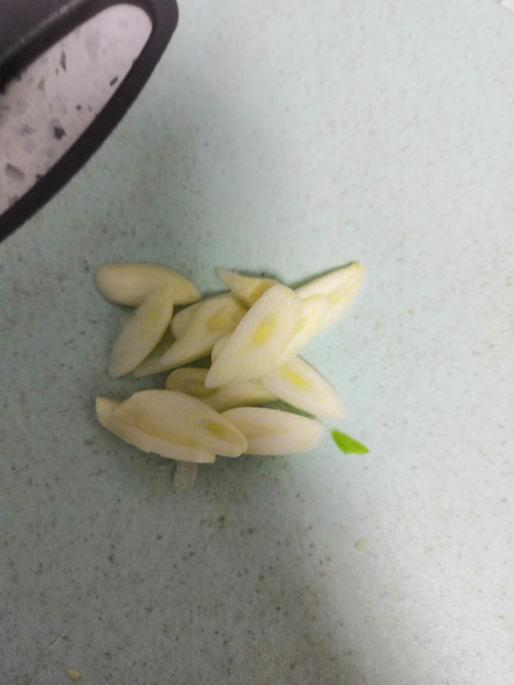 蒜香菠菜的做法-蒜香味炒菜譜