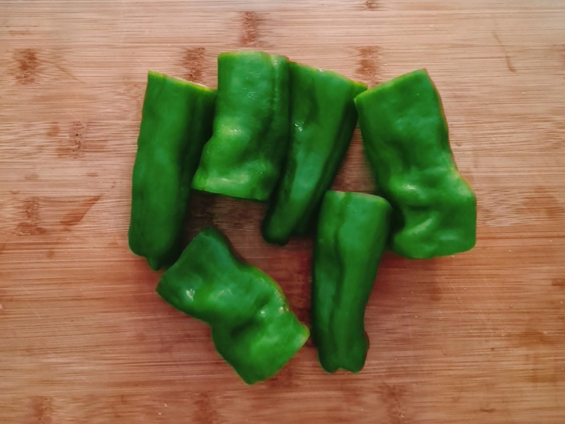 虎皮尖椒釀肉的做法-咸鮮味炒菜譜