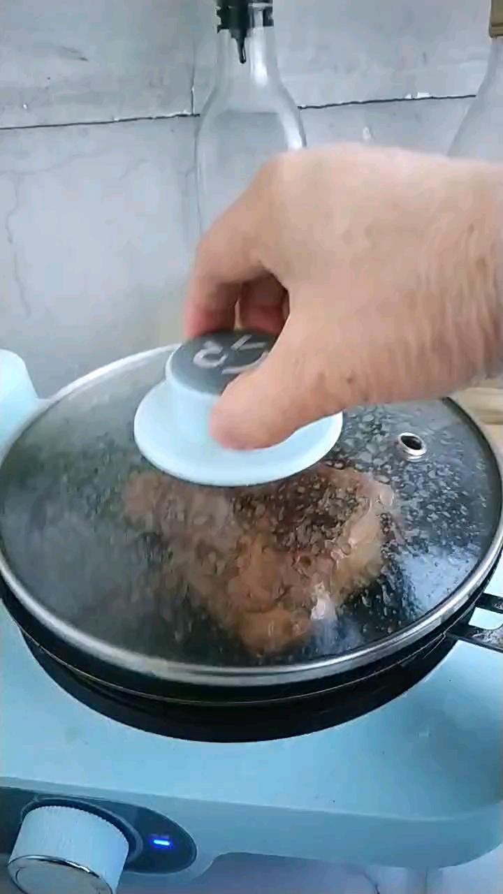 快手煎雞排，想吃進(jìn)來(lái)看看就會(huì)的做法-麻辣味煎菜譜