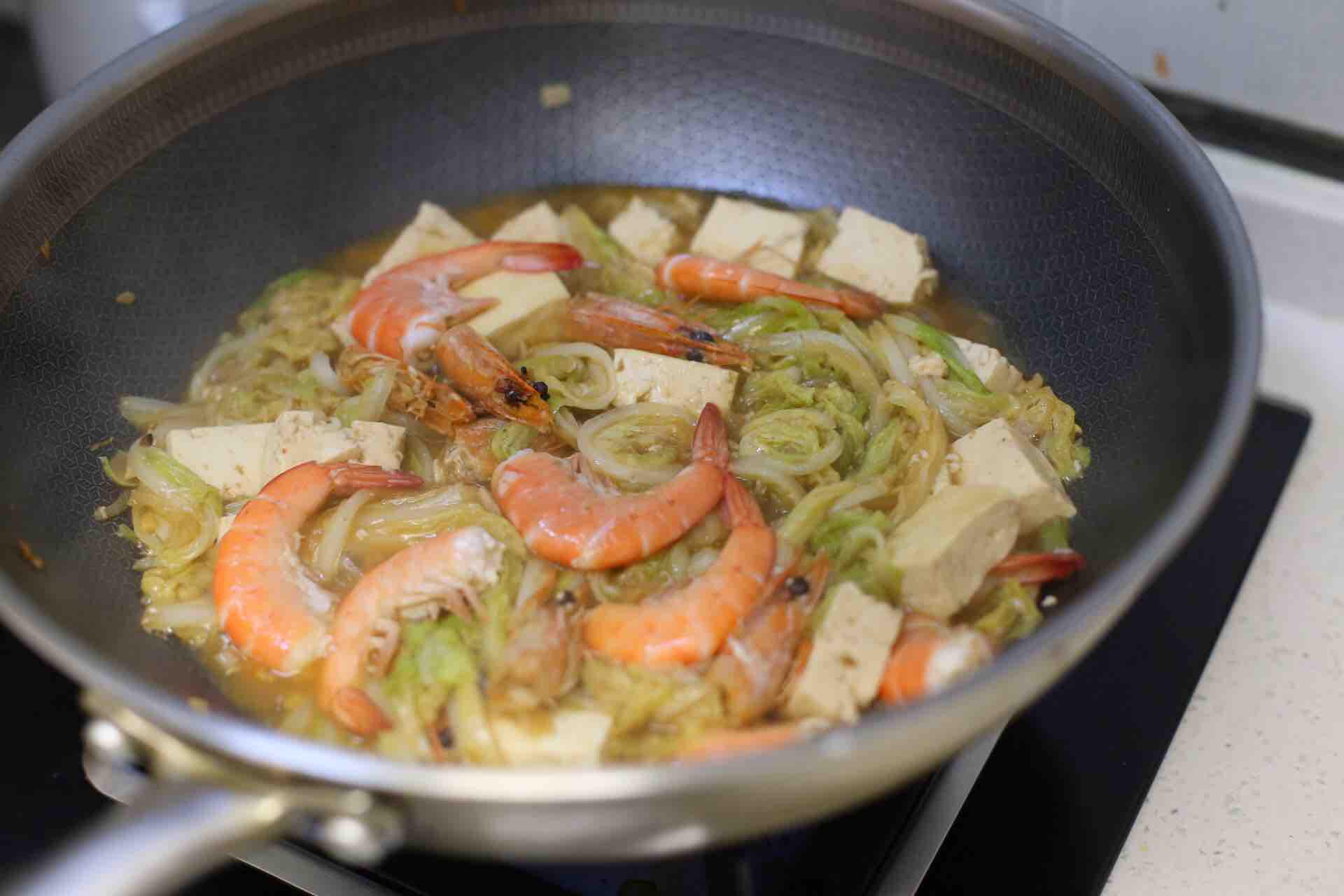 白菜鮮蝦豆腐煲的做法-家常味燉菜譜