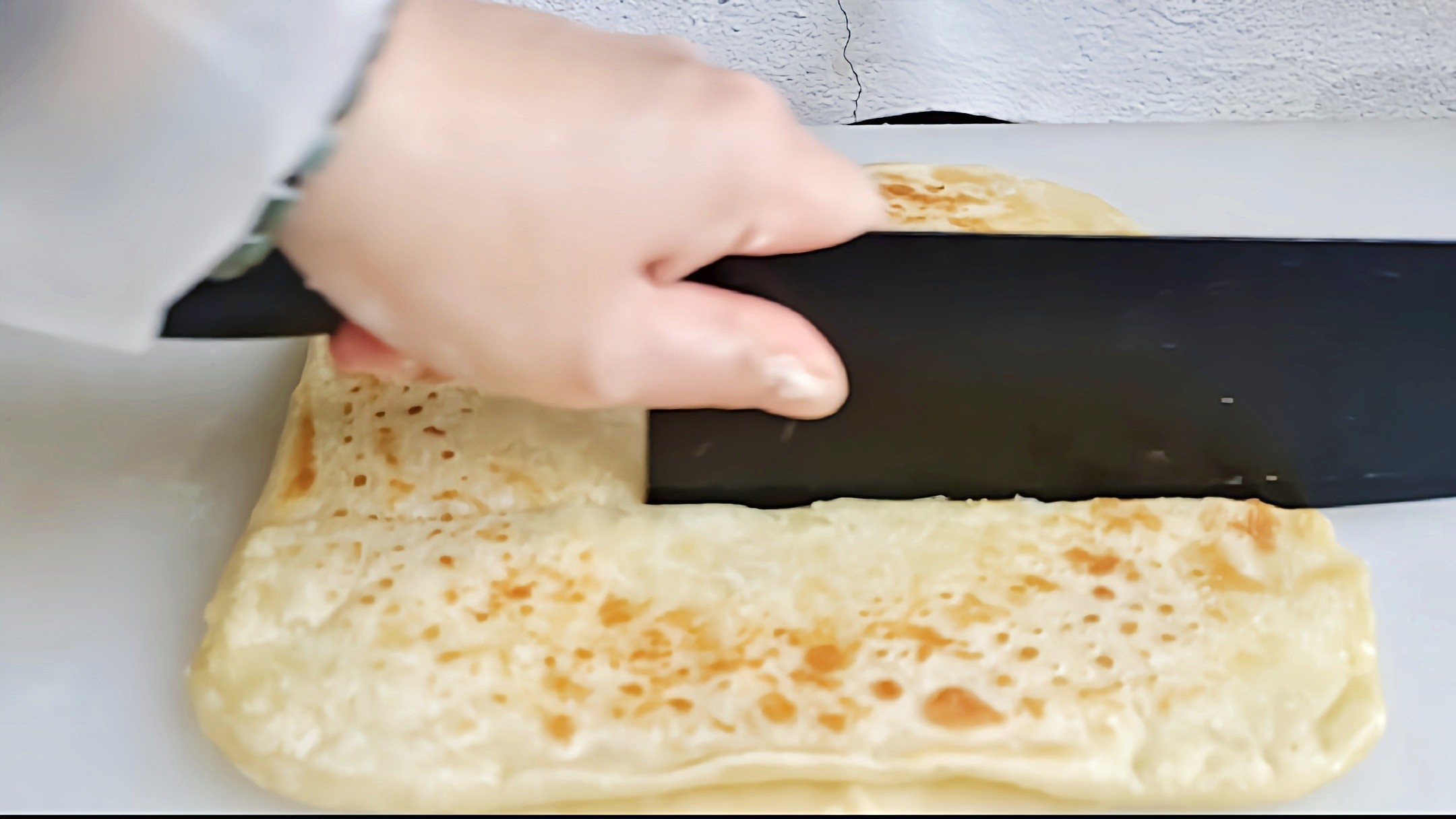 秋冬這樣吃,菜飯一鍋出~魚頭泡餅的做法-咸鮮味燉菜譜-易網健康養生網 秋冬這樣吃,菜飯一鍋出~魚頭泡餅的做法-咸鮮味燉菜譜