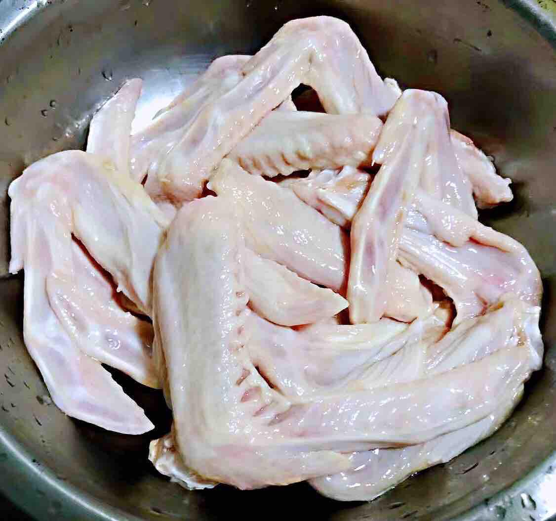 紅燒鴨翅的做法-家常味燉菜譜-易網<a href=http://www.xllyou.com/ target=_blank class=infotextkey>健康養生</a>網 紅燒鴨翅的做法-家常味燉菜譜