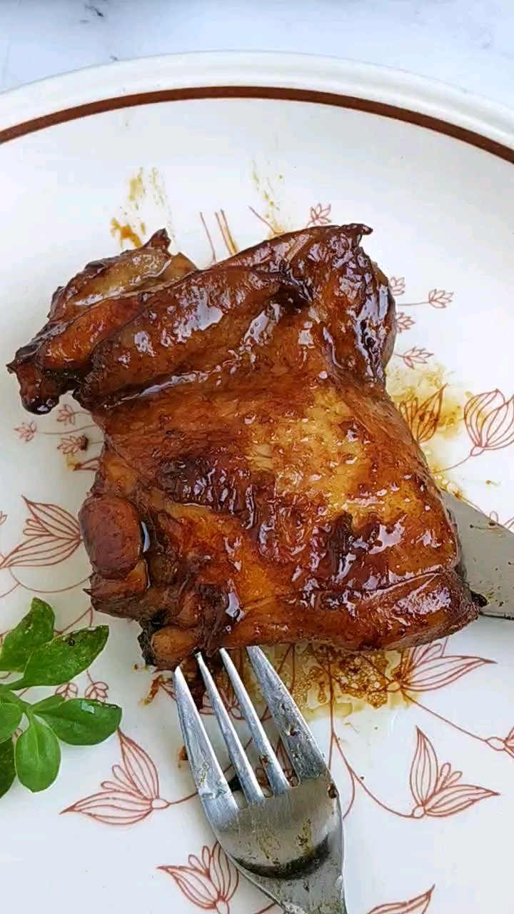 快手煎雞排，想吃進(jìn)來(lái)看看就會(huì)的做法-麻辣味煎菜譜