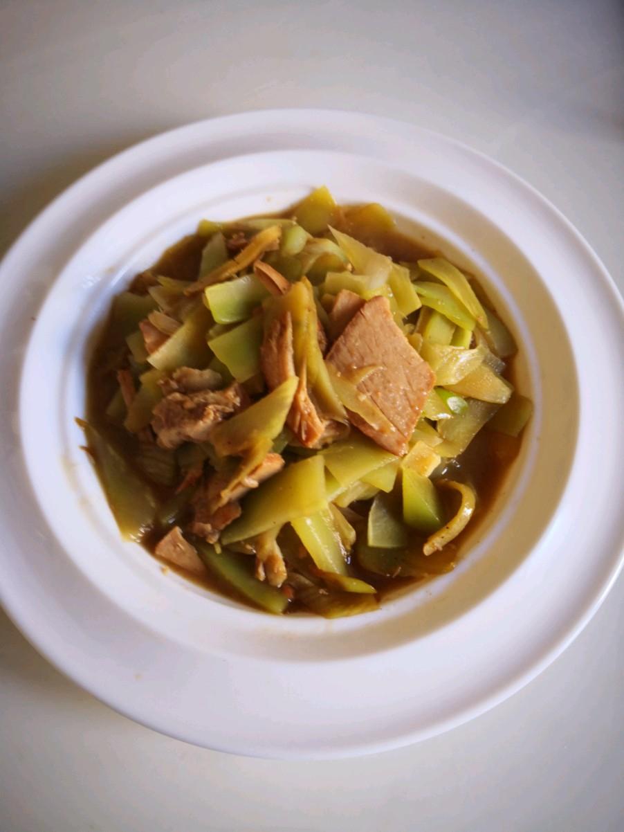 肉片炒青筍的做法-家常味炒菜譜