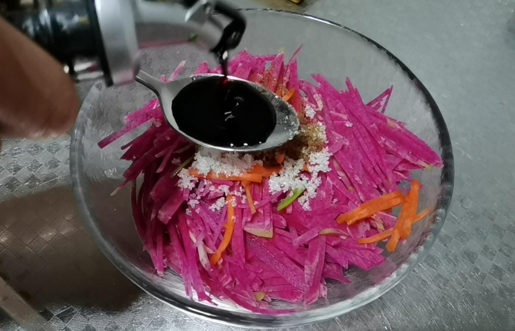 幾分鐘就能搞定的酸甜爽口小涼菜的做法-酸甜味拌菜譜-易網健康養生網 幾分鐘就能搞定的酸甜爽口小涼菜的做法-酸甜味拌菜譜