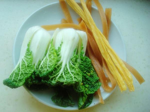 黑白菜寬粉燉腐竹的做法-咸鮮味燉菜譜