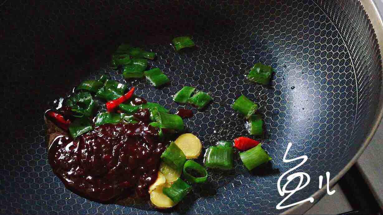 做鲅魚加幾勺它，咸香味美，家人都喜歡，太費米飯了！的做法-醬香味燉菜譜