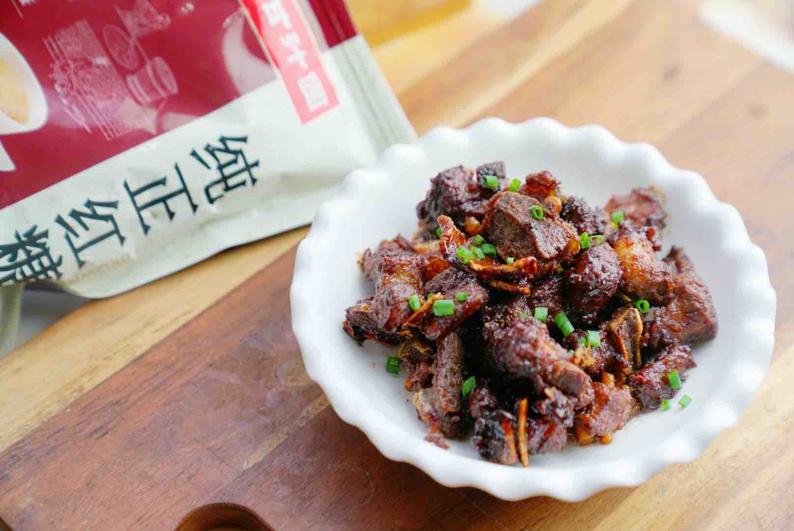 紅糖版糖醋排骨，你真的要試一下。的做法-酸甜味燒菜譜