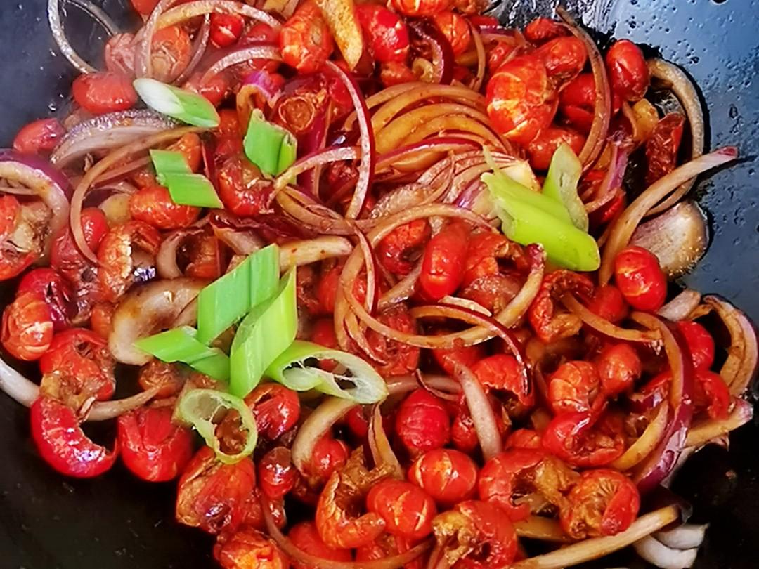 廚房小白零失敗版家常炒-蒜蓉蝦尾,只要1種料,搞定1大盤蝦尾的做法-咸鮮味炒菜譜-易網健康養生網 廚房小白零失敗版家常炒-蒜蓉蝦尾,只要1種料,搞定1大盤蝦尾的做法-咸鮮味炒菜譜