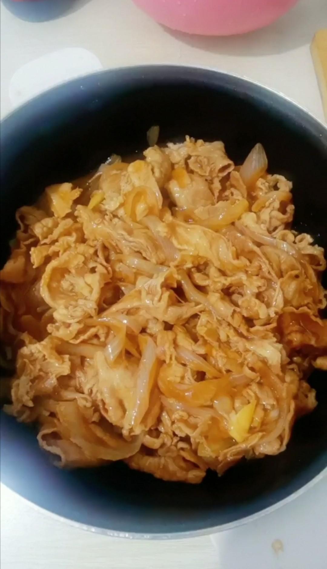 肥牛飯的做法-咸鮮味炒菜譜