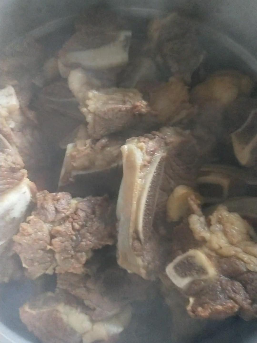 鹵牛排的做法-咸鮮味鹵菜譜-易網(wǎng)健康養(yǎng)生網(wǎng) 鹵牛排的做法-咸鮮味鹵菜譜