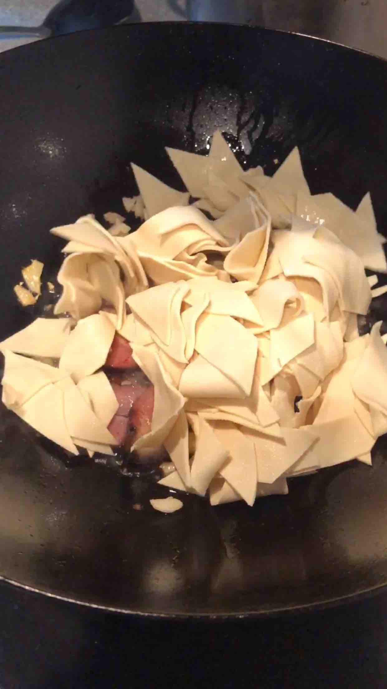 老臘肉豆皮的做法-家常味炒菜譜