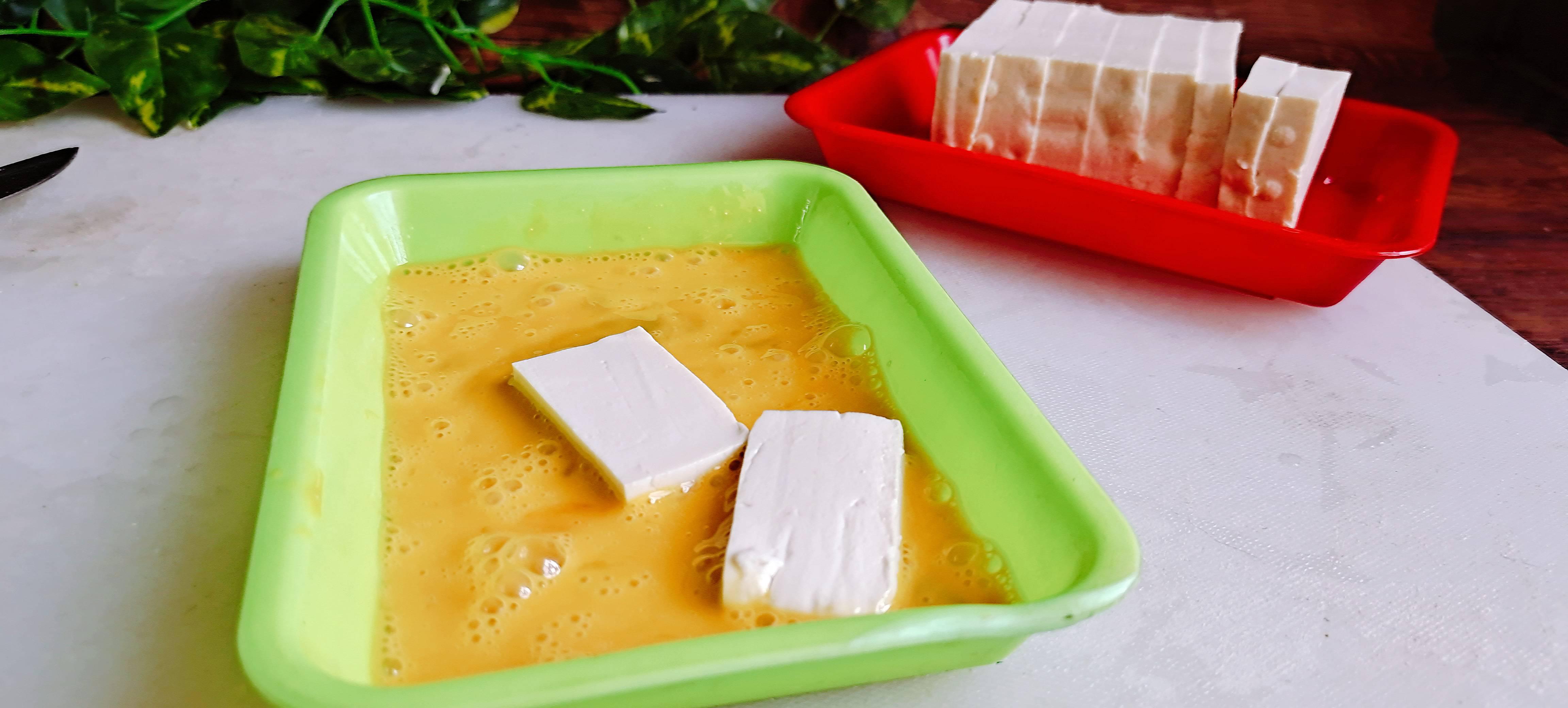 秋冬這樣吃豆腐，暖身又下飯…金針豆腐煲的做法-咸鮮味煲菜譜