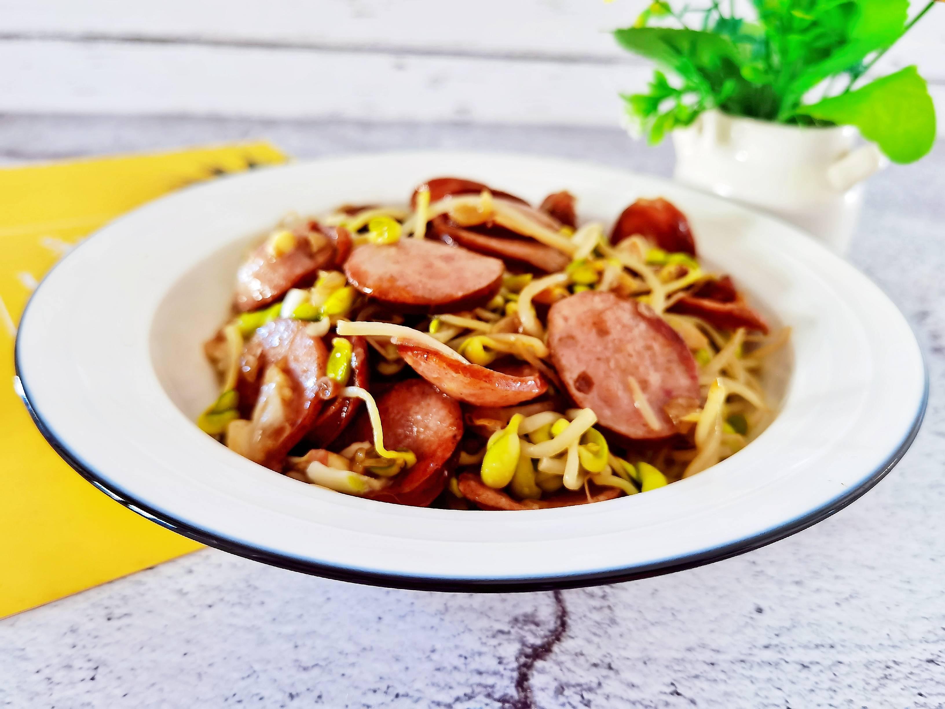 1根香腸1份豆芽隨便1炒，簡(jiǎn)單美味又下飯的做法-咸鮮味炒菜譜