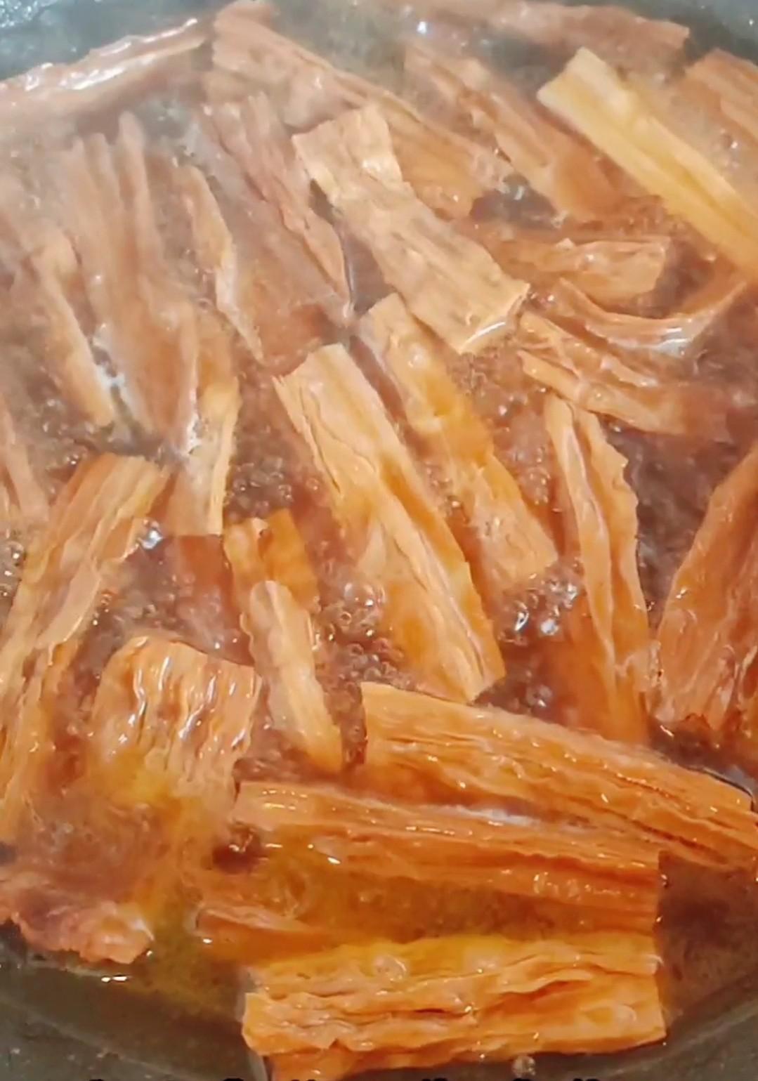 蔥燒賽鹿筋的做法-家常味其它工藝菜譜-易網(wǎng)健康養(yǎng)生網(wǎng) 蔥燒賽鹿筋的做法-家常味其它工藝菜譜