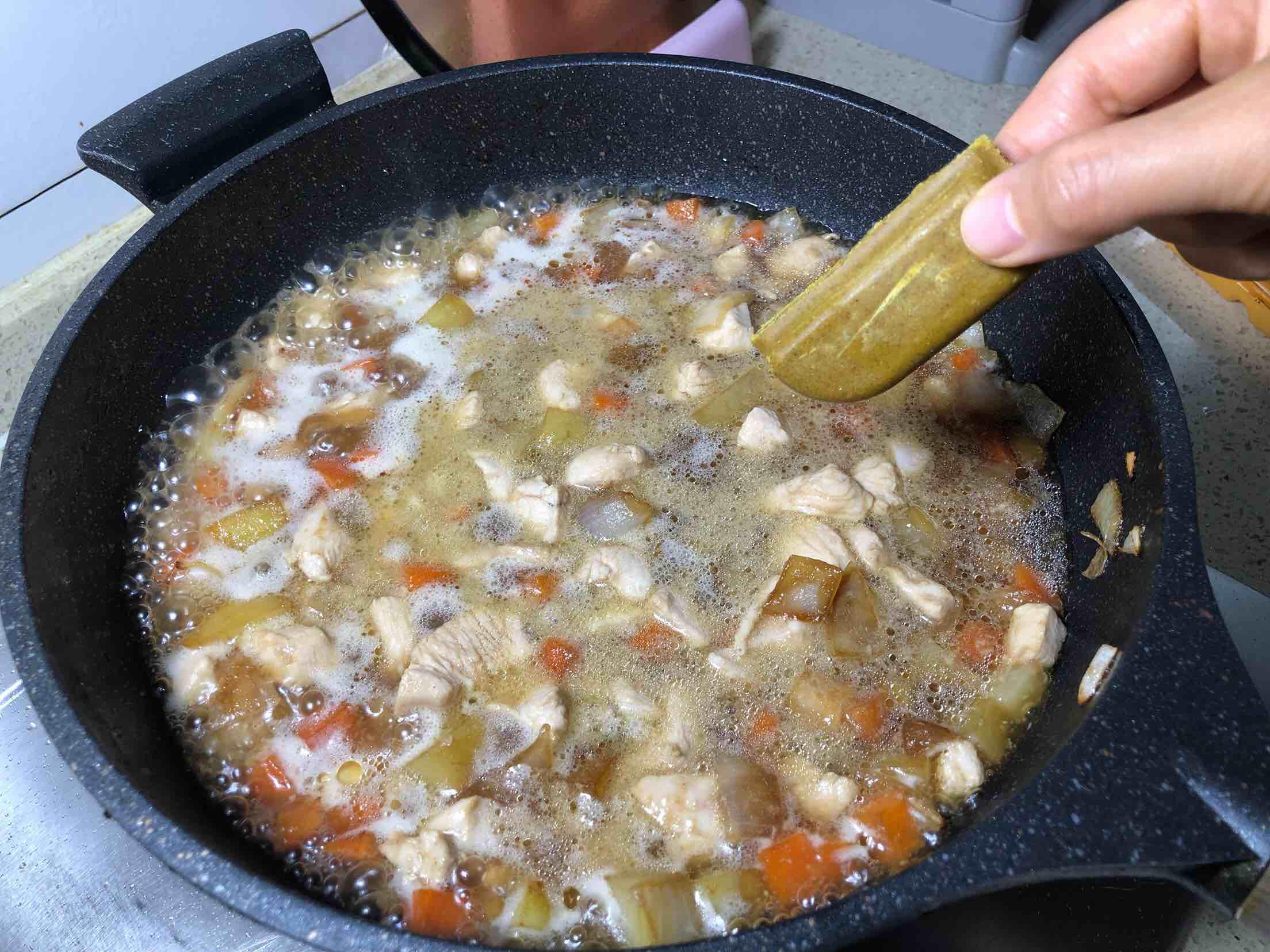 好吃又下飯的咖喱雞丁的做法-咖喱味炒菜譜-易網(wǎng)健康養(yǎng)生網(wǎng) 好吃又下飯的咖喱雞丁的做法-咖喱味炒菜譜