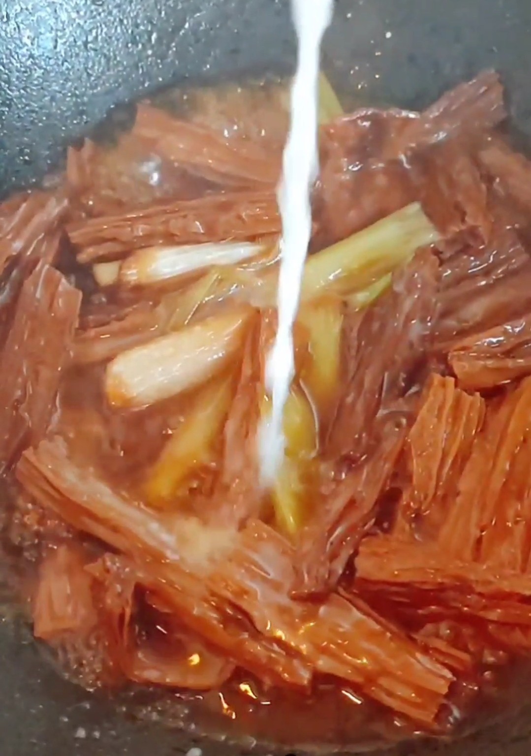 蔥燒賽鹿筋的做法-家常味其它工藝菜譜-易網(wǎng)健康養(yǎng)生網(wǎng) 蔥燒賽鹿筋的做法-家常味其它工藝菜譜