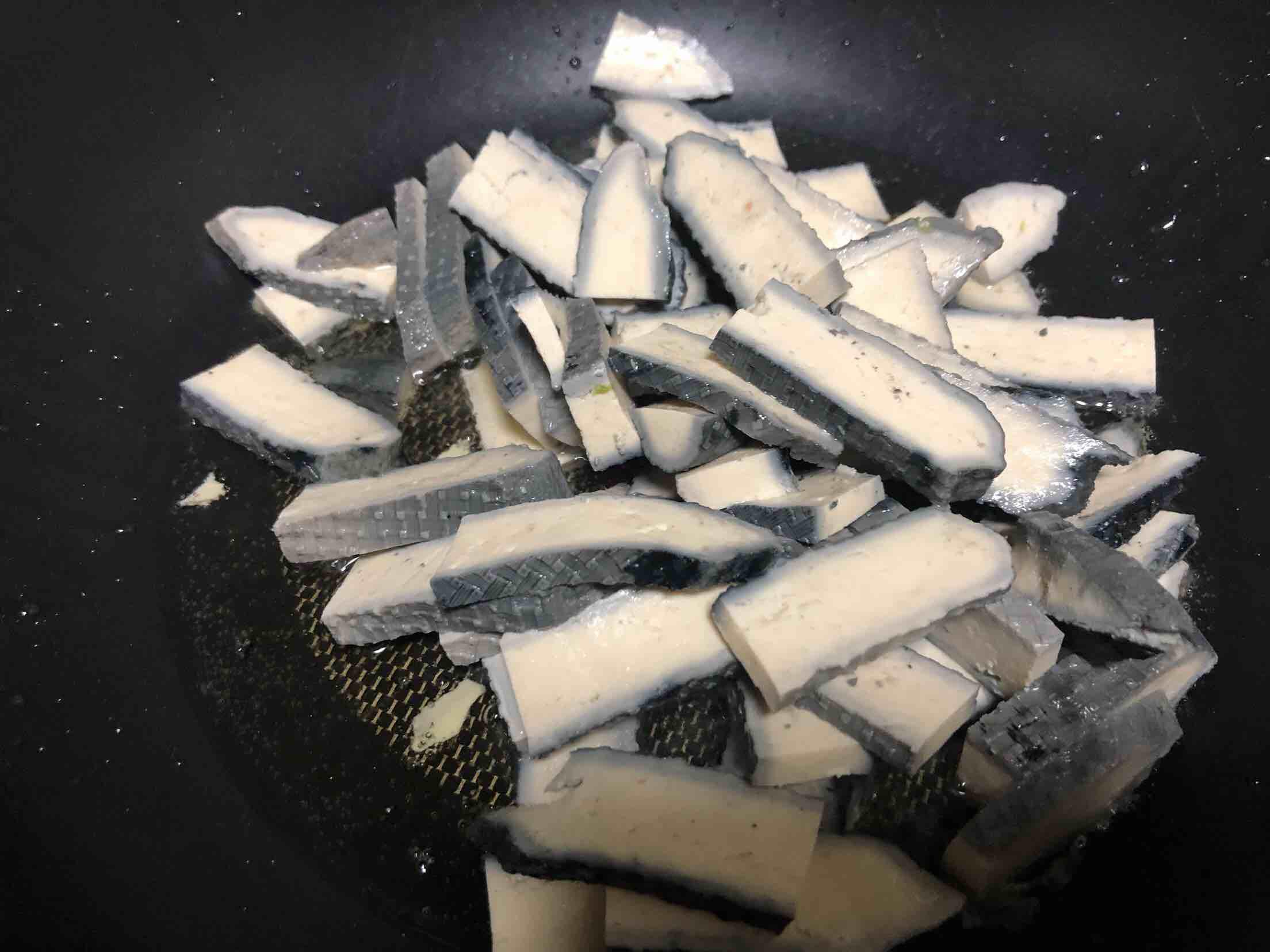 雙椒臭豆腐的做法-家常味炒菜譜-易網健康養生網 雙椒臭豆腐的做法-家常味炒菜譜