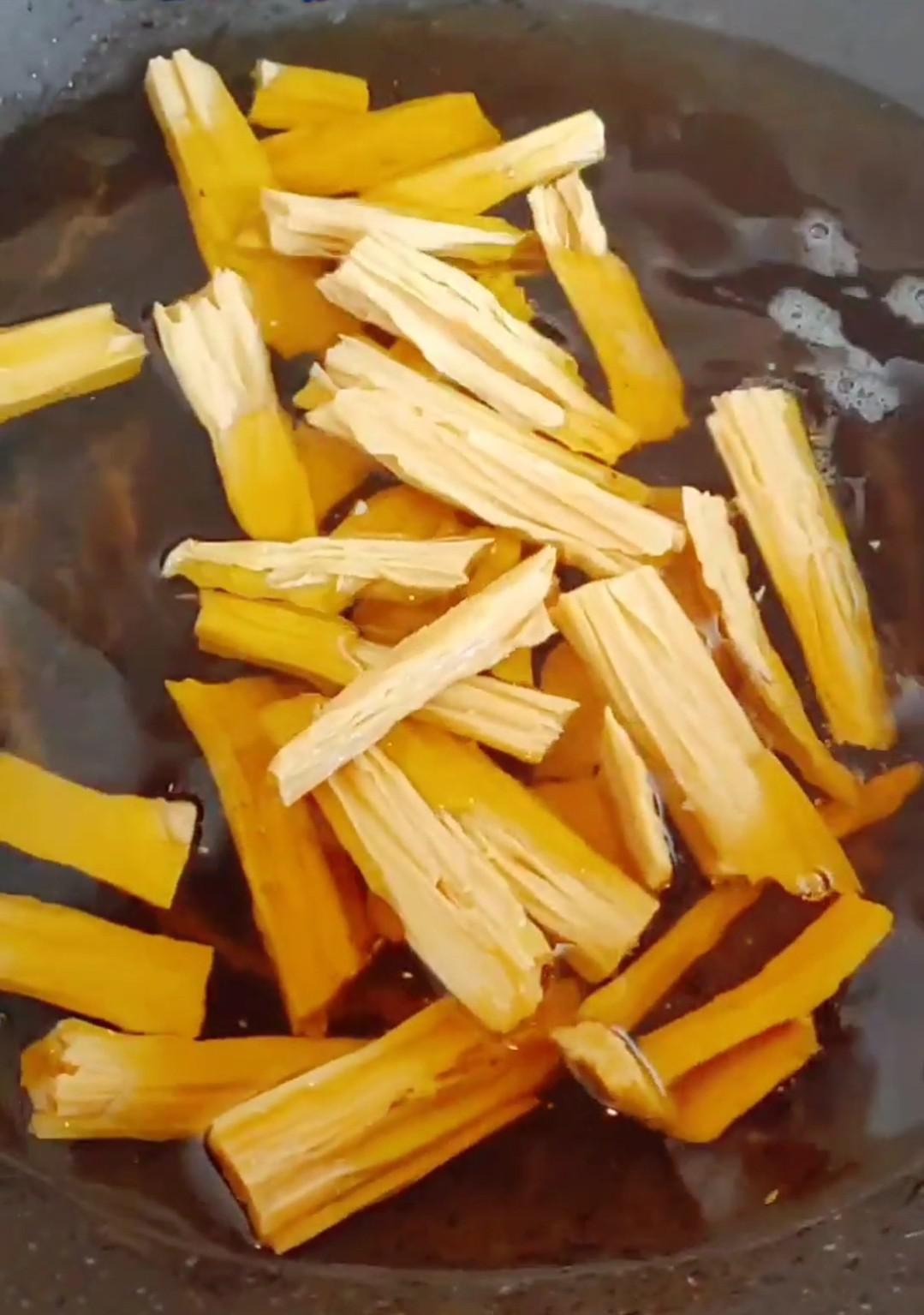 蔥燒賽鹿筋的做法-家常味其它工藝菜譜-易網(wǎng)健康養(yǎng)生網(wǎng) 蔥燒賽鹿筋的做法-家常味其它工藝菜譜