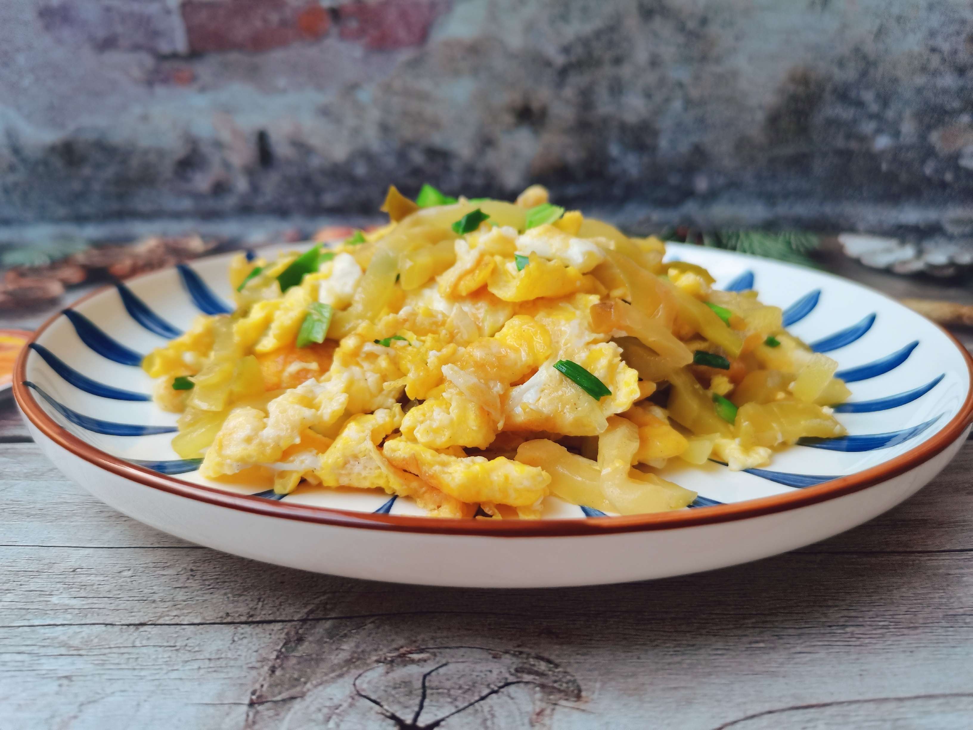 視頻版“榨菜炒雞蛋”的做法-家常味炒菜譜-易網健康養生網 視頻版“榨菜炒雞蛋”的做法-家常味炒菜譜