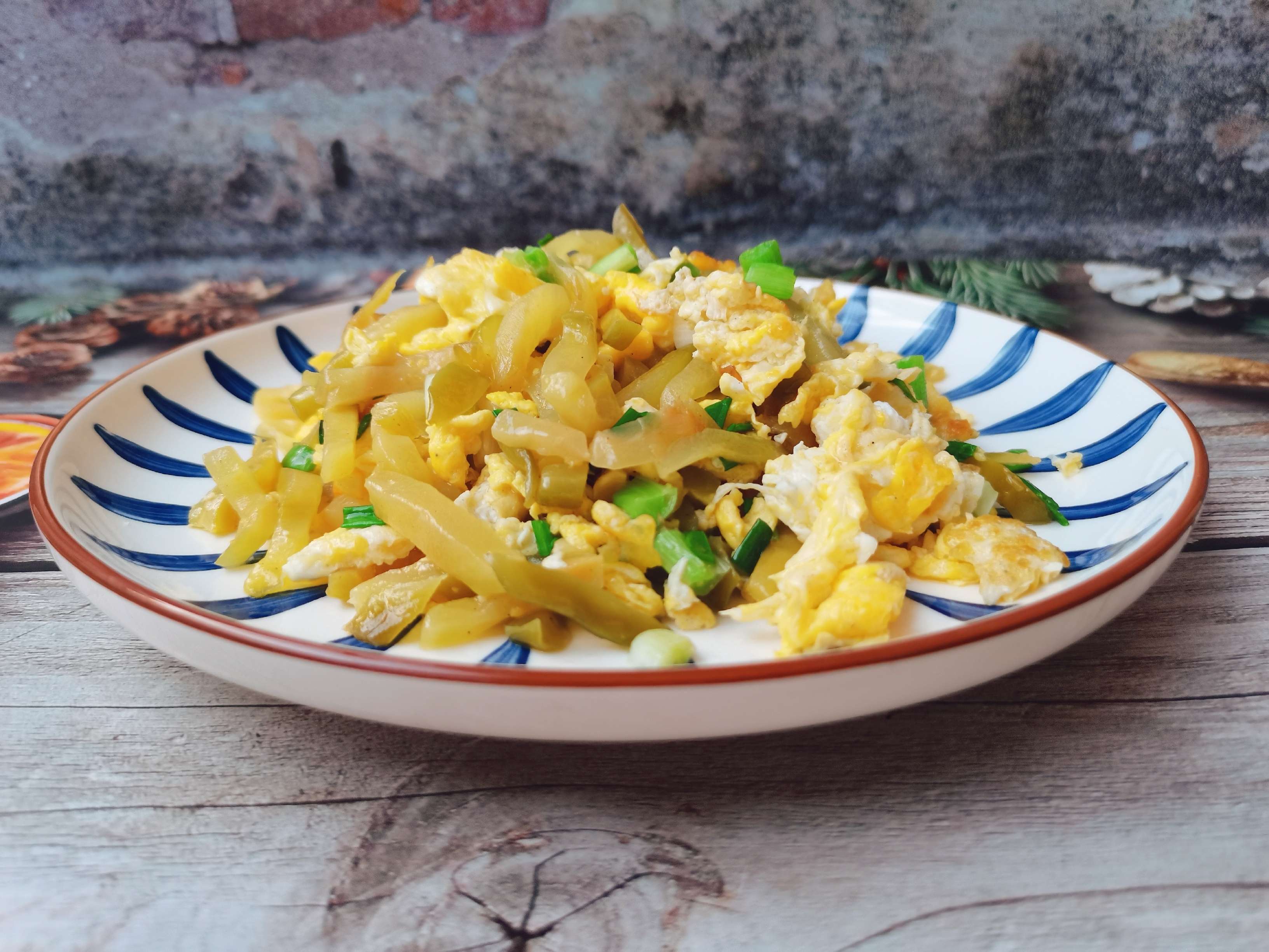 視頻版“榨菜炒雞蛋”的做法-家常味炒菜譜-易網健康養生網 視頻版“榨菜炒雞蛋”的做法-家常味炒菜譜