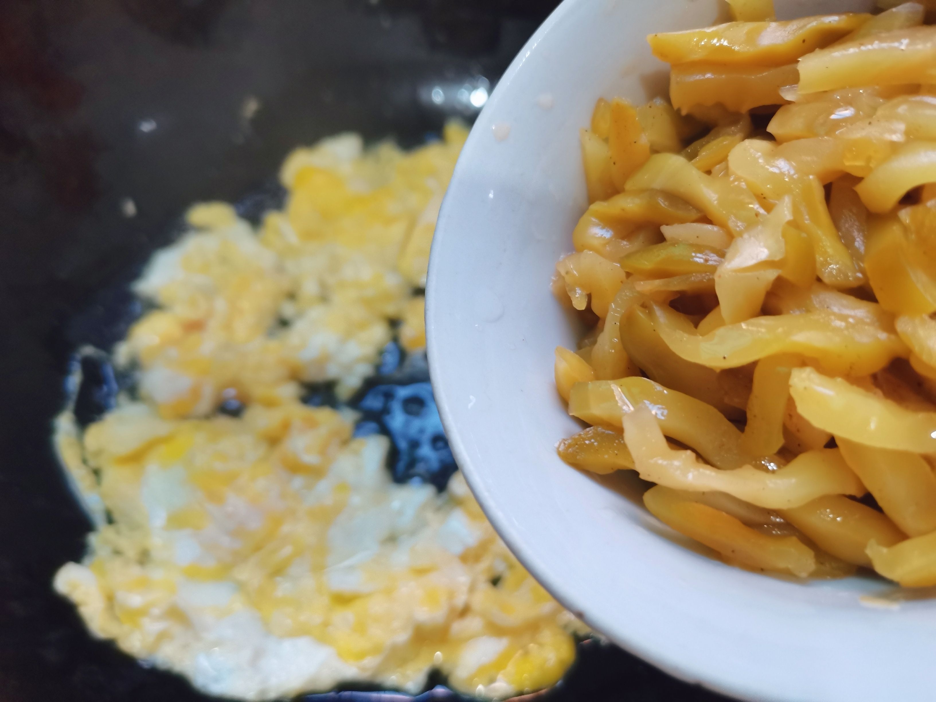 視頻版“榨菜炒雞蛋”的做法-家常味炒菜譜-易網健康養生網 視頻版“榨菜炒雞蛋”的做法-家常味炒菜譜