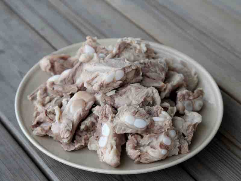 小米蒸排骨的做法-家常味蒸菜譜-易網<a href=http://www.xllyou.com/ target=_blank class=infotextkey>健康養生</a>網 小米蒸排骨的做法-家常味蒸菜譜