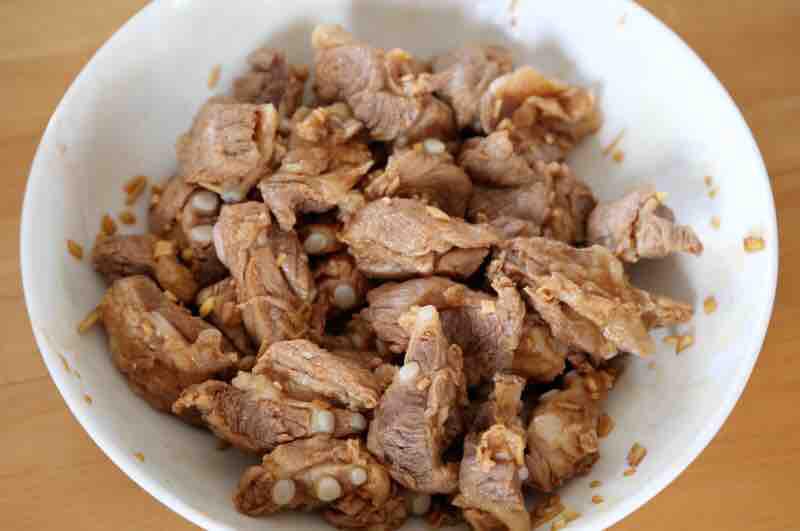 小米蒸排骨的做法-家常味蒸菜譜-易網健康養生網 小米蒸排骨的做法-家常味蒸菜譜