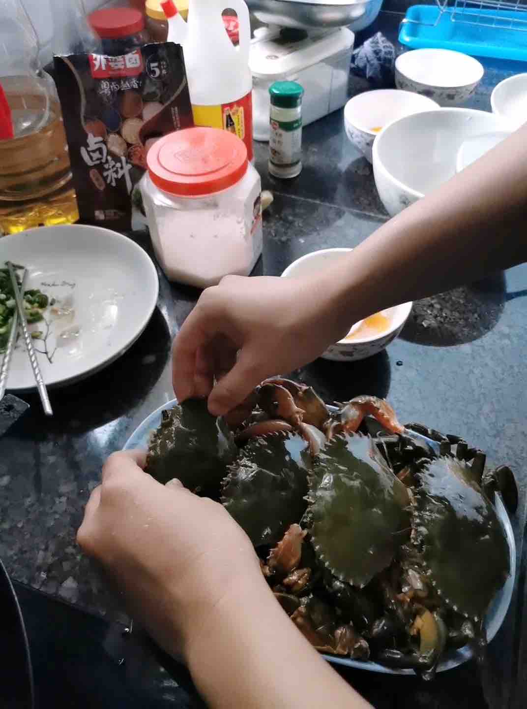 雞蛋粉絲蒸肉蟹的做法-家常味蒸菜譜-易網健康養生網 雞蛋粉絲蒸肉蟹的做法-家常味蒸菜譜